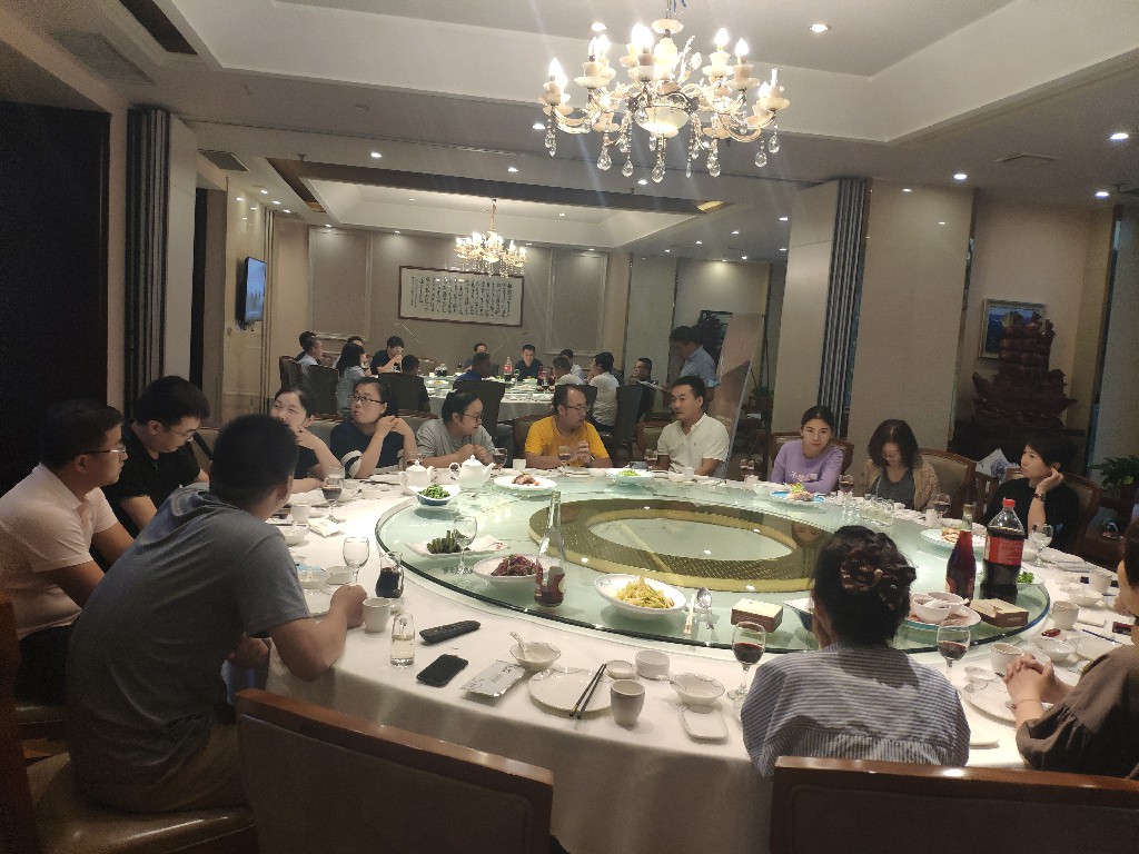 馬行千里，不洗塵沙。(圖2)
